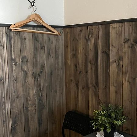 Kihnu Sadama Oeoemaja Guesthouse Lemsi エクステリア 写真