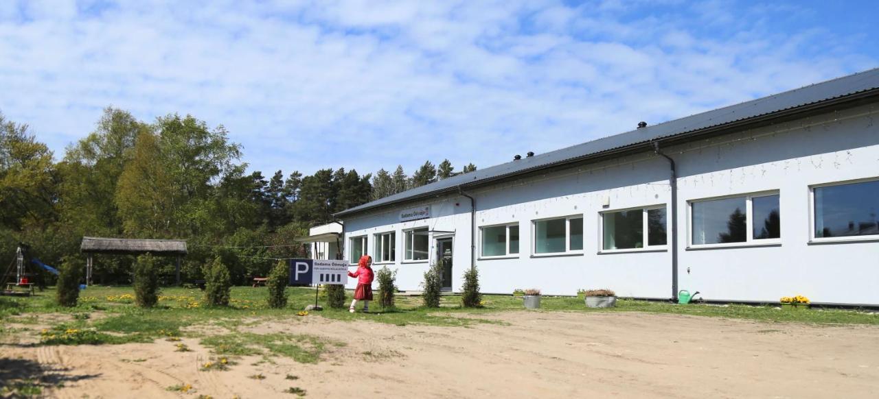 Kihnu Sadama Oeoemaja Guesthouse Lemsi エクステリア 写真