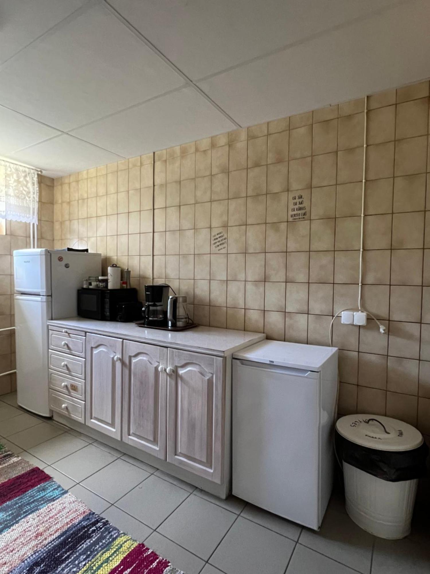 Kihnu Sadama Oeoemaja Guesthouse Lemsi エクステリア 写真