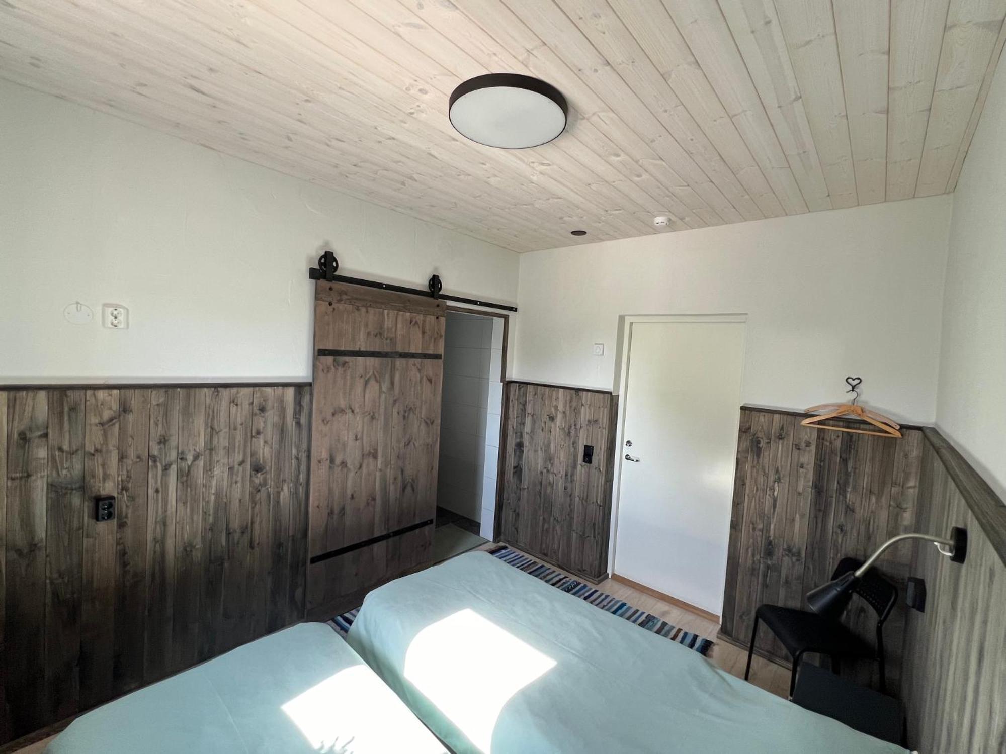 Kihnu Sadama Oeoemaja Guesthouse Lemsi エクステリア 写真