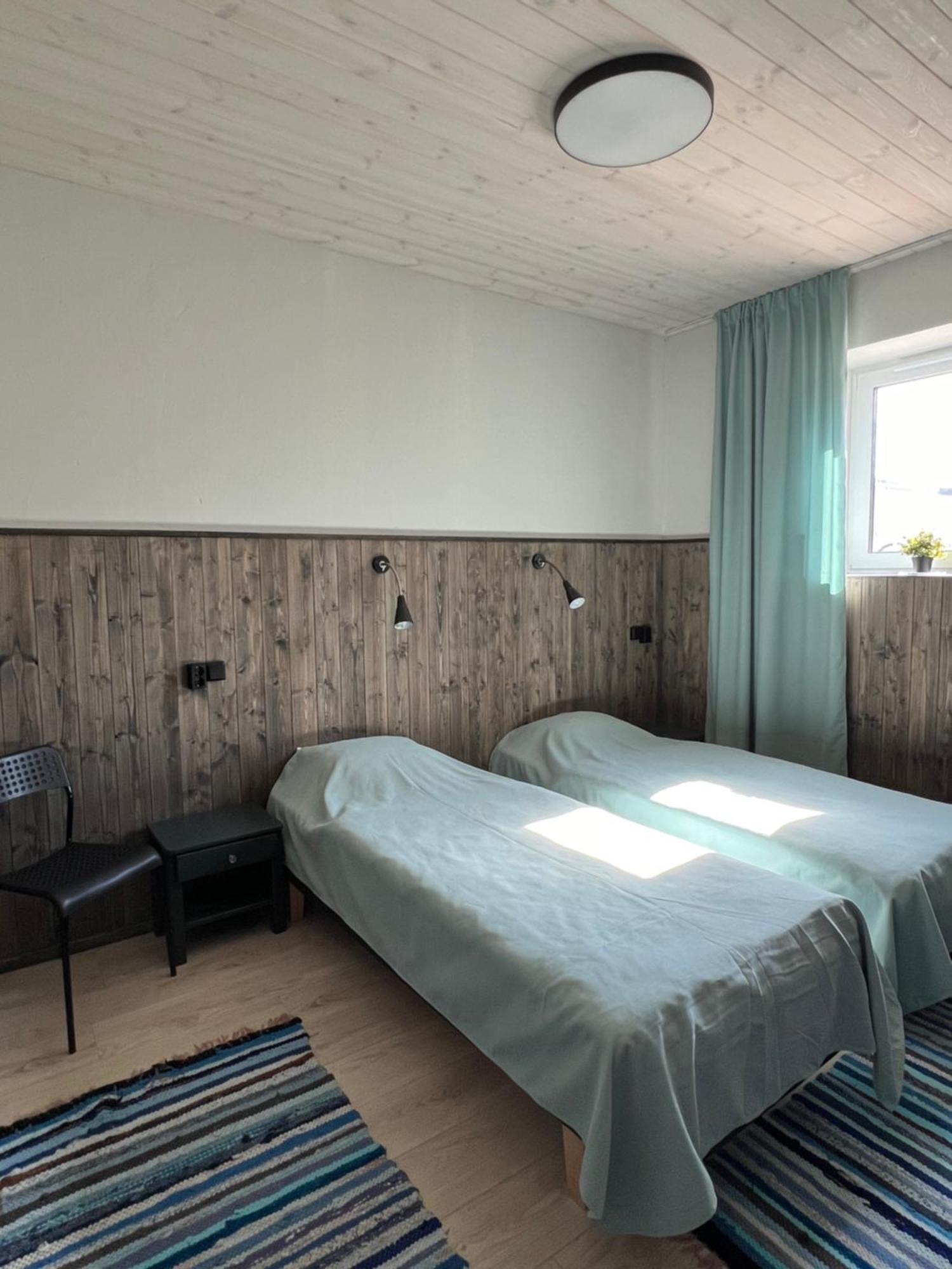 Kihnu Sadama Oeoemaja Guesthouse Lemsi エクステリア 写真