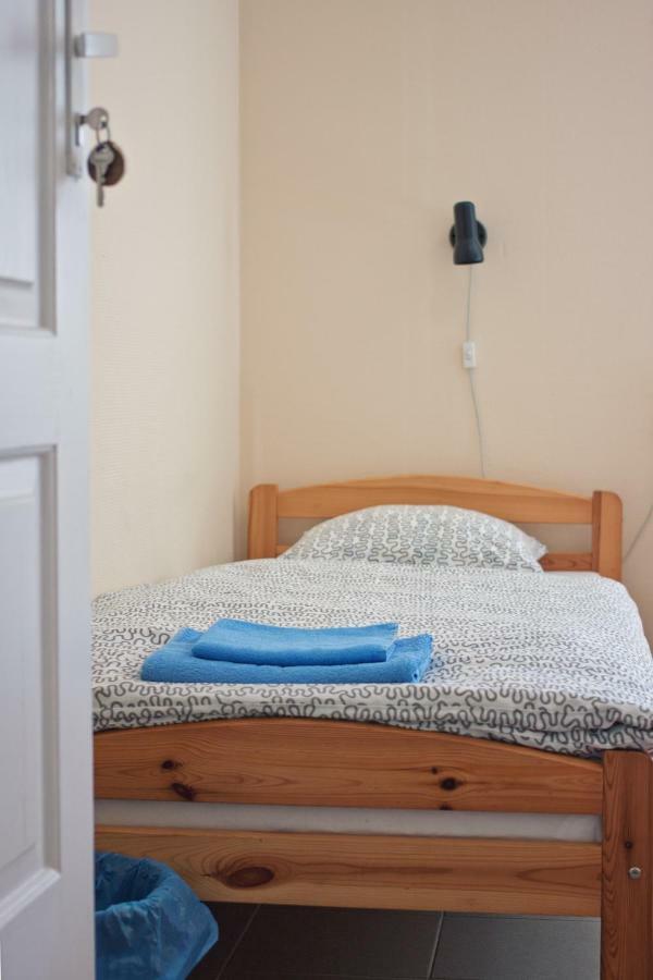 Kihnu Sadama Oeoemaja Guesthouse Lemsi エクステリア 写真