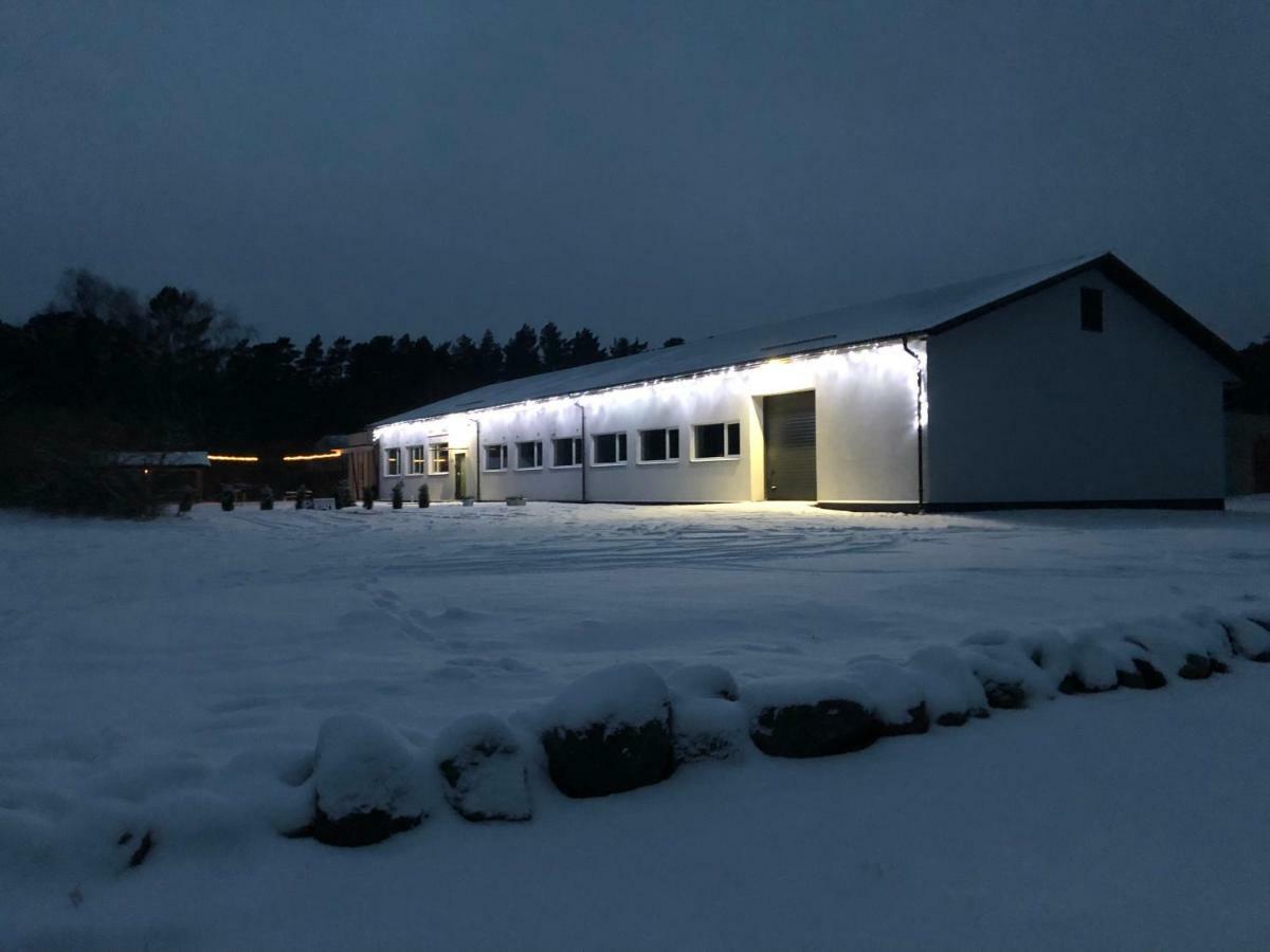 Kihnu Sadama Oeoemaja Guesthouse Lemsi エクステリア 写真
