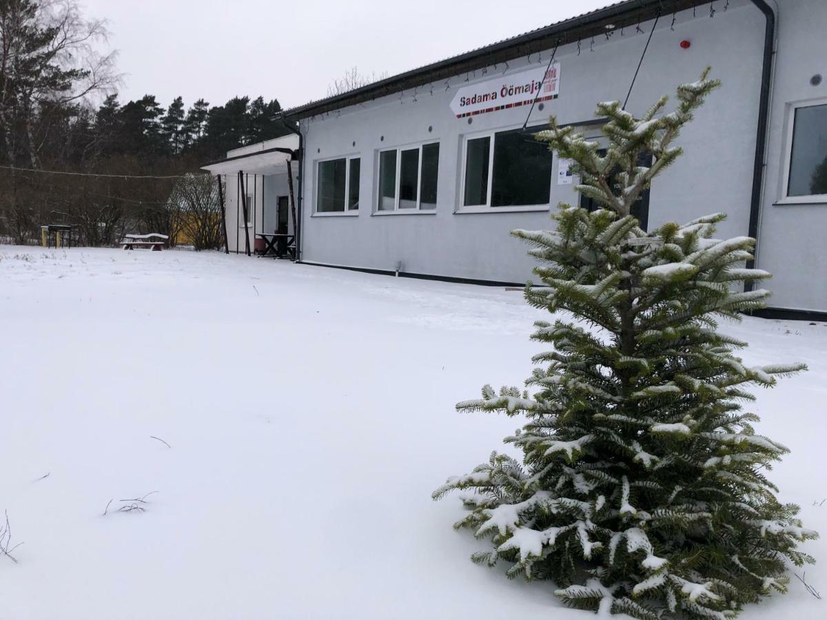 Kihnu Sadama Oeoemaja Guesthouse Lemsi エクステリア 写真